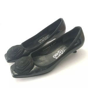 SALVATORE FERRAGAMO Black Satin Pumps Heel Ribbon